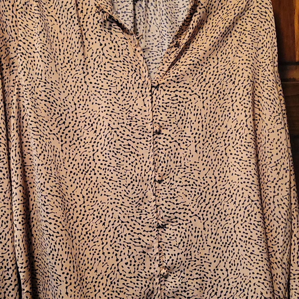 Liz Claiborne Beige and Black Patterned Blouse